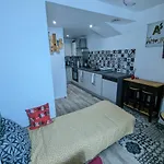 Beau-jean, Un Cocon Sympa 5 Min A Pied Du Centre-ville, Parking Prive, A 10 Min Du Chu * Poitiers