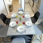 Beau-jean, Un Cocon Sympa 5 Min A Pied Du Centre-ville, Parking Prive, A 10 Min Du Chu Poitiers