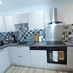 Beau-jean, Un Cocon Sympa 5 Min à Pied Du Centre-ville, Parking Privé, à 10 Min Du Chu Poitiers