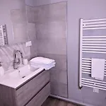 Beau-jean, Un Cocon Sympa 5 Min A Pied Du Centre-ville, Parking Prive, A 10 Min Du Chu Poitiers