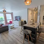 Lägenhet Beau-jean, Un Cocon Sympa 5 Min A Pied Du Centre-ville, Parking Prive, A 10 Min Du Chu Poitiers