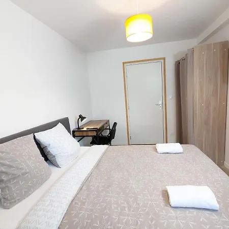 Beau-jean, Un Cocon Sympa 5 Min A Pied Du Centre-ville, Parking Prive, A 10 Min Du Chu Apartamento Poitiers