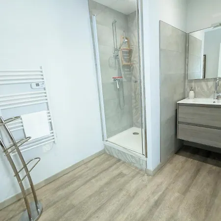 Beau-jean, Un Cocon Sympa 5 Min A Pied Du Centre-ville, Parking Prive, A 10 Min Du Chu דירה