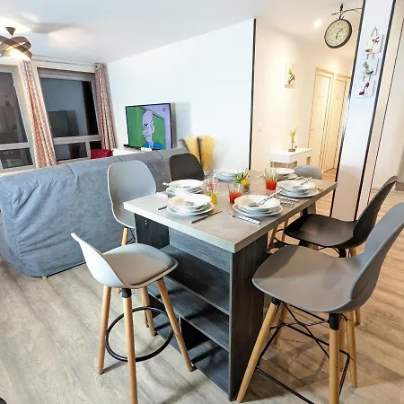 Beau-jean, Un Cocon Sympa 5 Min A Pied Du Centre-ville, Parking Prive, A 10 Min Du Chu