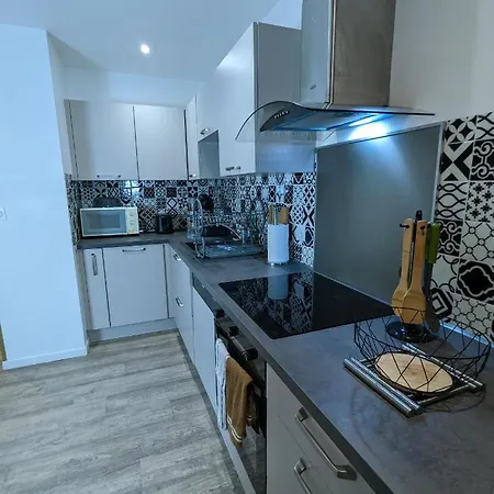 Beau-jean, Un Cocon Sympa 5 Min A Pied Du Centre-ville, Parking Prive, A 10 Min Du Chu アパート