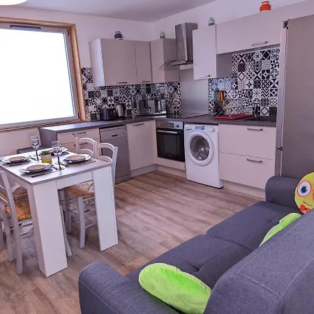 Beau-jean, Un Cocon Sympa 5 Min A Pied Du Centre-ville, Parking Prive, A 10 Min Du Chu *