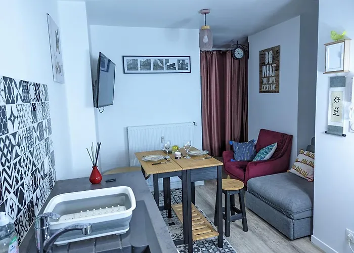 Beau-jean, Un Cocon Sympa 5 Min à Pied Du Centre-ville, Parking Privé, à 10 Min Du Chu Apartamento Poitiers