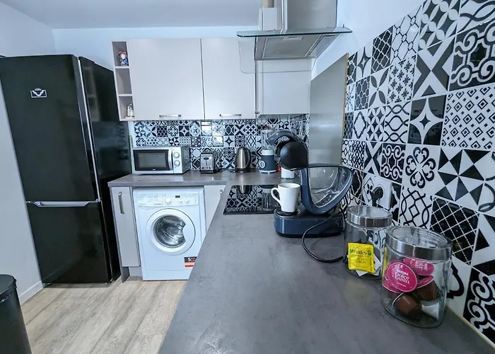 Apartamento Beau-jean, Un Cocon Sympa 5 Min à Pied Du Centre-ville, Parking Privé, à 10 Min Du Chu