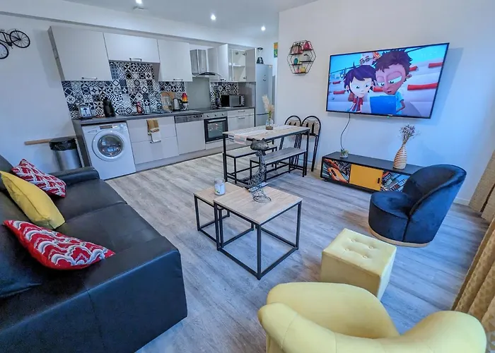 Beau-jean, Un Cocon Sympa 5 Min à Pied Du Centre-ville, Parking Privé, à 10 Min Du Chu Apartamento Poitiers
