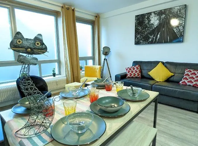 Beau-jean, Un Cocon Sympa 5 Min à Pied Du Centre-ville, Parking Privé, à 10 Min Du Chu