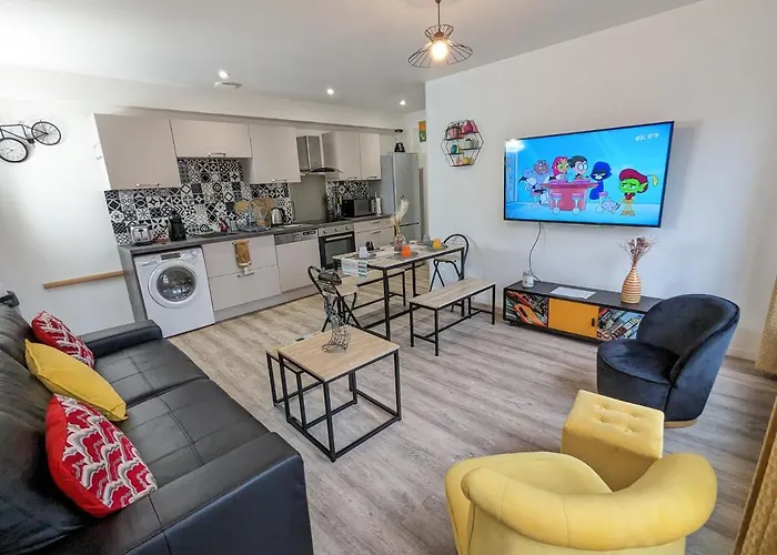 Beau-jean, Un Cocon Sympa 5 Min à Pied Du Centre-ville, Parking Privé, à 10 Min Du Chu Apartamento *