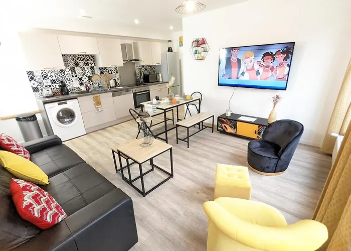 Beau-jean, Un Cocon Sympa 5 Min à Pied Du Centre-ville, Parking Privé, à 10 Min Du Chu