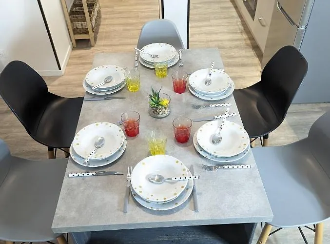 Beau-jean, Un Cocon Sympa 5 Min A Pied Du Centre-ville, Parking Prive, A 10 Min Du Chu Πουατιέ
