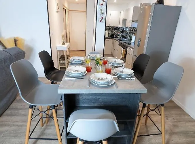 Διαμέρισμα Beau-jean, Un Cocon Sympa 5 Min A Pied Du Centre-ville, Parking Prive, A 10 Min Du Chu
